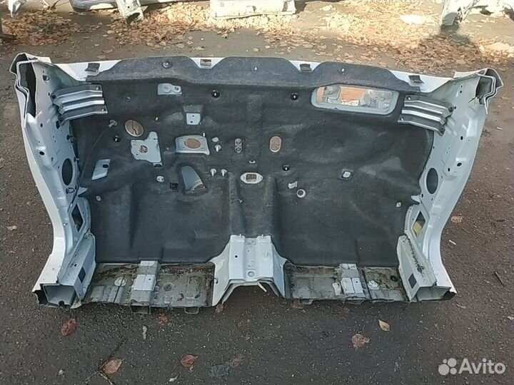 Передняя часть Hyundai Solaris 2016 год