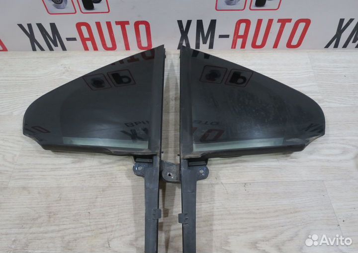 Форточка Skoda Rapid