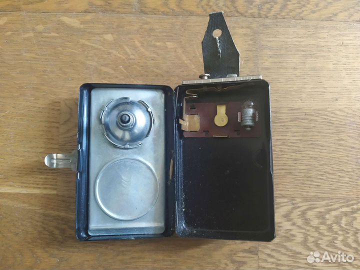 Фонарик сигнальный трехцветный