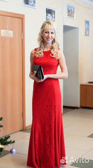 Платье вечернее