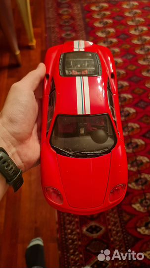 Модель 1/18 Ferrari 360 modena