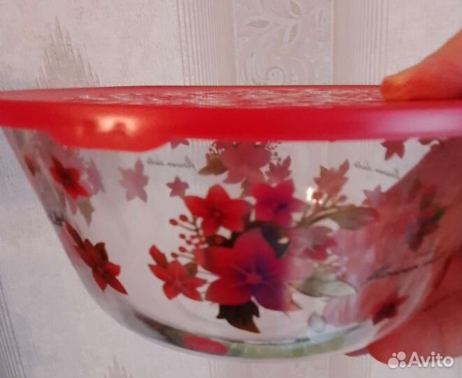 Салатники стеклянные с крышками