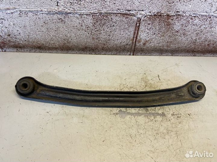 Рычаг поперечный задний правый Hyundai Accent 2