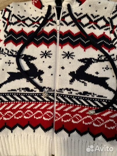 Новогодние свитера с оленями