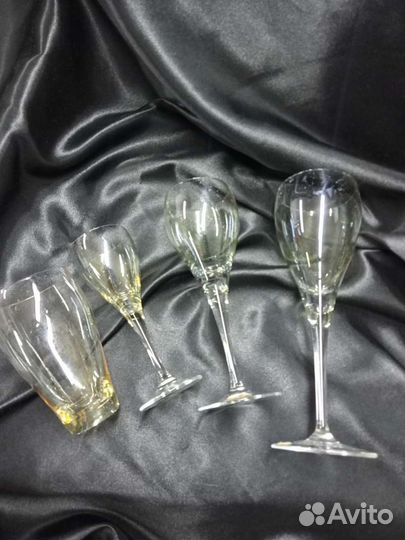 Бокалы из цветного стекла