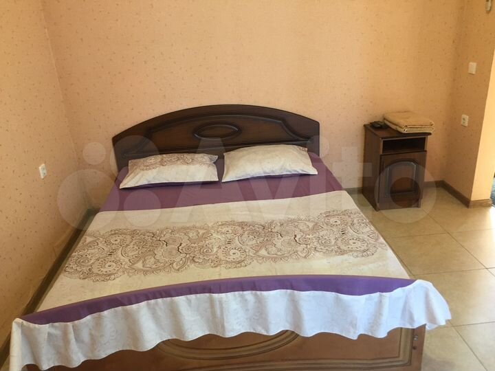 Комната 30 м² в 1-к., 1/2 эт.