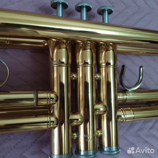 Труба Bb Yamaha YTR-3335 жёлтая латунь +2 чехла