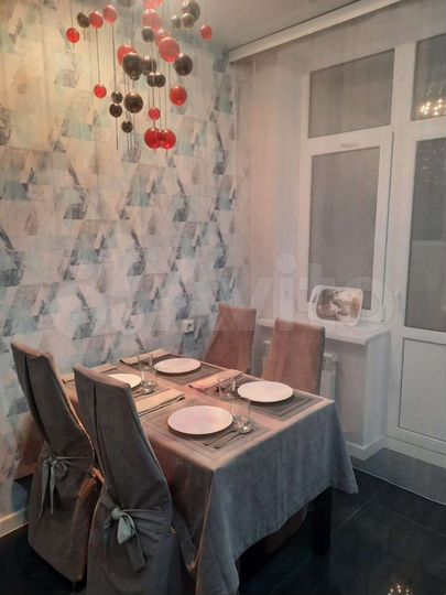 2-к. квартира, 55 м², 5/18 эт.