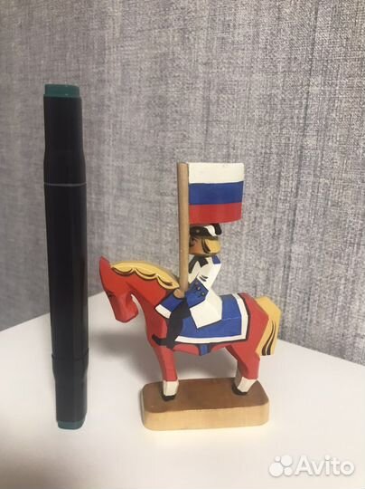 Деревянная фигурка Петр Первый