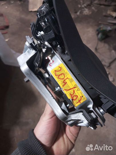 Подушка безопасности мерседес с 204/207