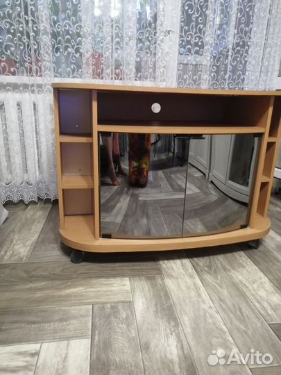 Тумба под телевизор