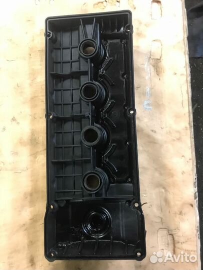 Клапанная крышка