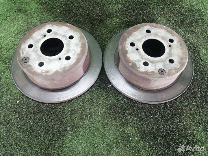 Диски тормозные задние Toyota Chaser GX100 1G-FE