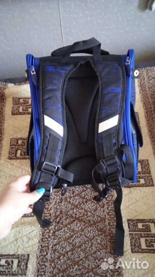 Школьный рюкзак