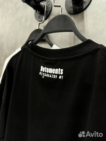 Футболка Vetements - Heart - Oversize