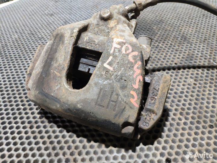 Суппорт передний передний левый Ford Focus