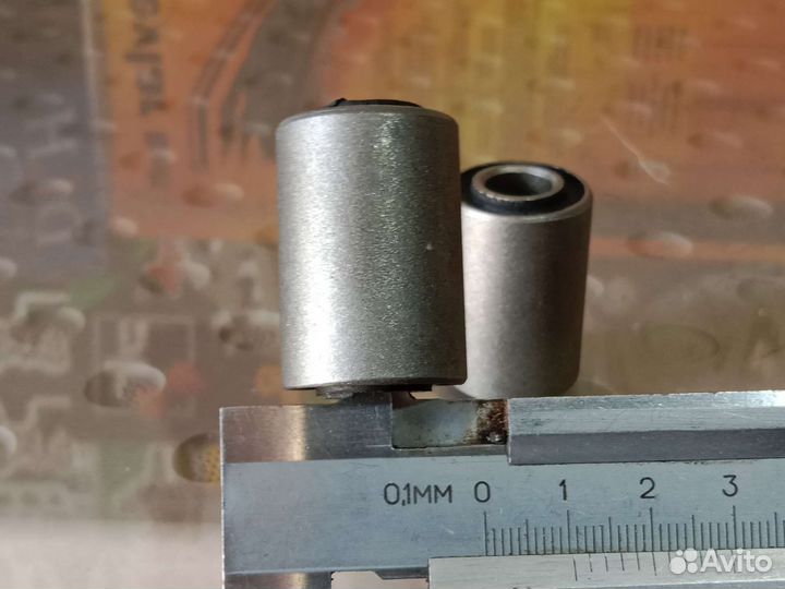 Сайлентблоки маятника на мопед