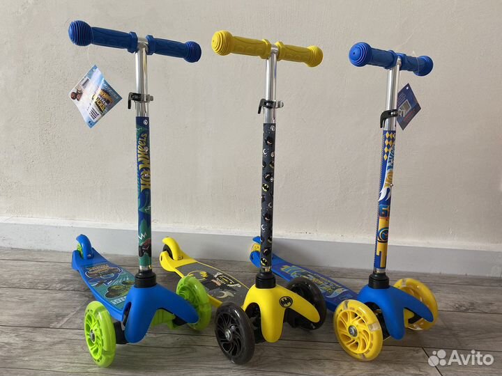 Самокат детский трехколесный Новый в коробке