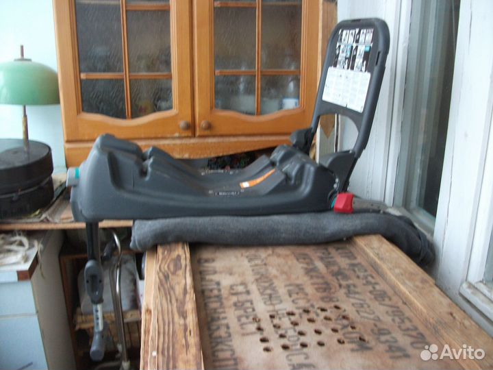 Кресло Britax romer с базой isofix (для иномарок)
