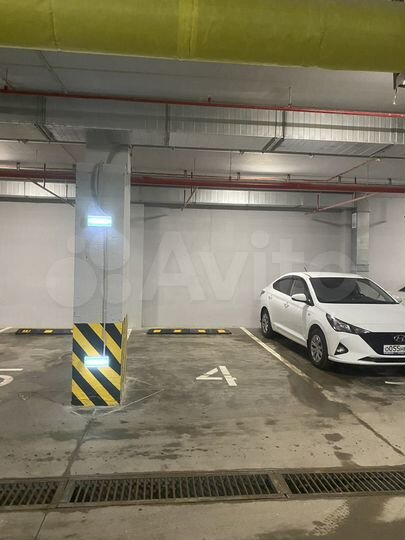 Машиноместо, 14 м²