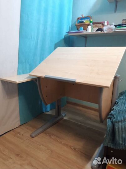 Растущая парта и стул Деми