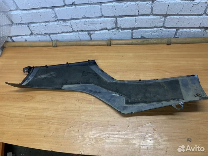 Боковина левая Yamaha YP250 Majesty SV