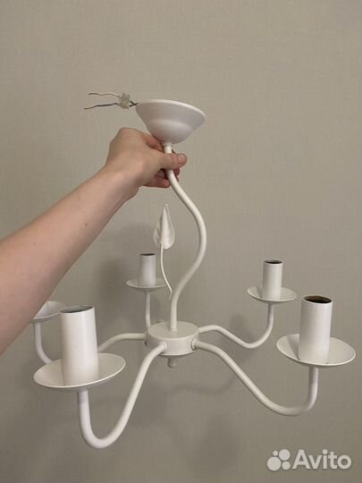 Люстра потолочная белая