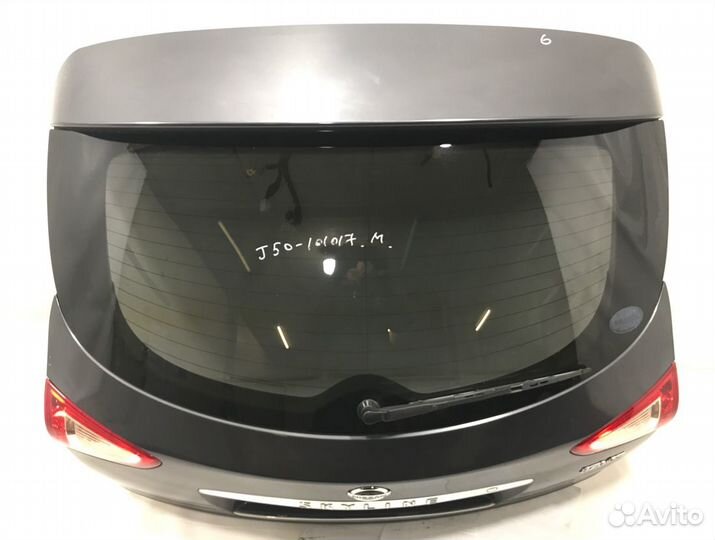 Дверь багажника Nissan Skyline Crossover J50