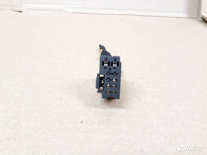 Разъем VAG VW Touareg 1 8Z0972701