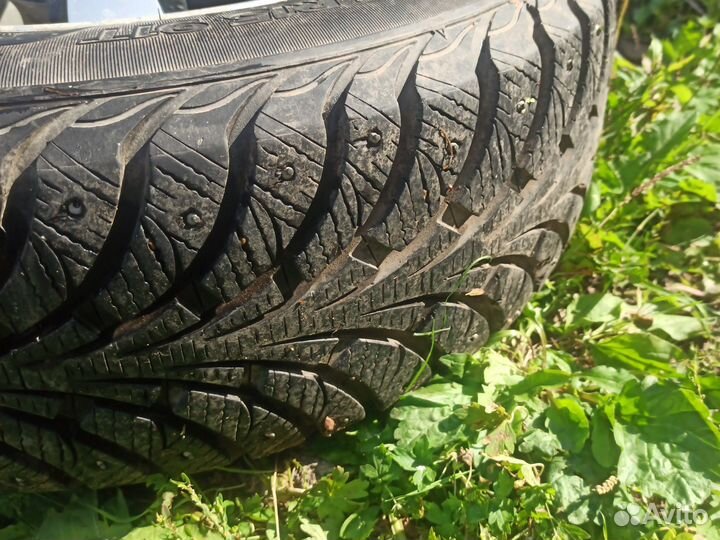 Sava Eskimo Stud 195/65 R15 F