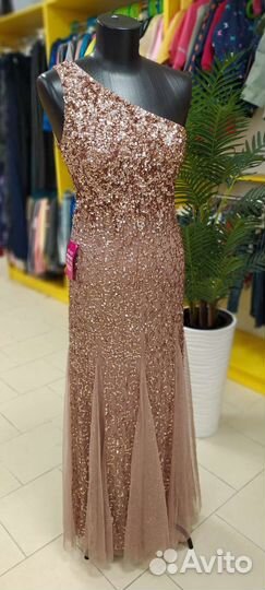 Вечернее платье
