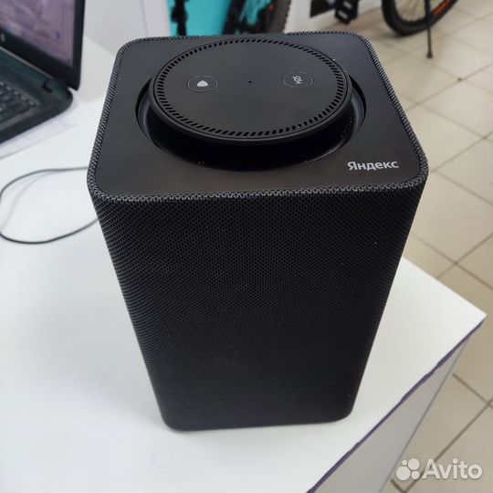 Яндекс станция макс