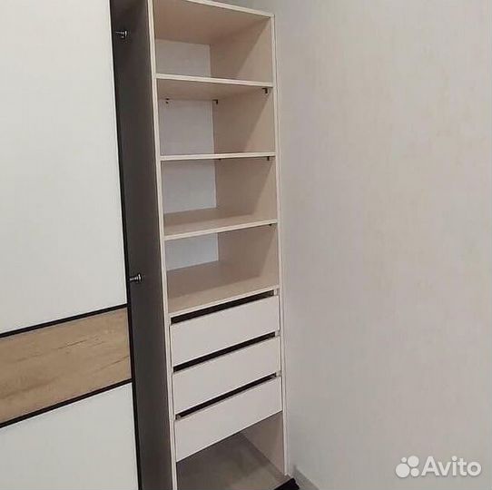 Шкаф в прихожую