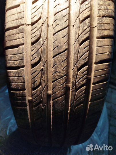 Royal Black Royal Sport 225/70 R16 87H