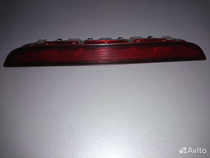 Фонарь дополнительный (стоп-сигнал) Mazda Premacy