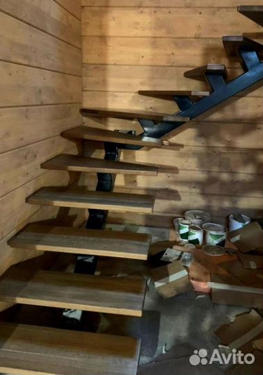 Лестничные перила кованные с монтажем