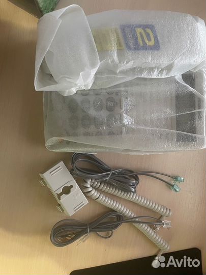 Проводной телефон для офиса Panasonic KX-TS2368RUW