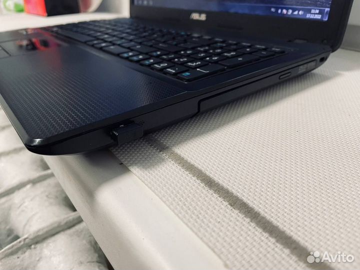 Мощный Asus X54H - Core i3\4Гб\320Гб\HD7470