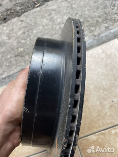 Диск тормозной задний DF4965S TRW, land cruser 200