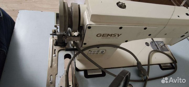 Швейная машинка Gemsy
