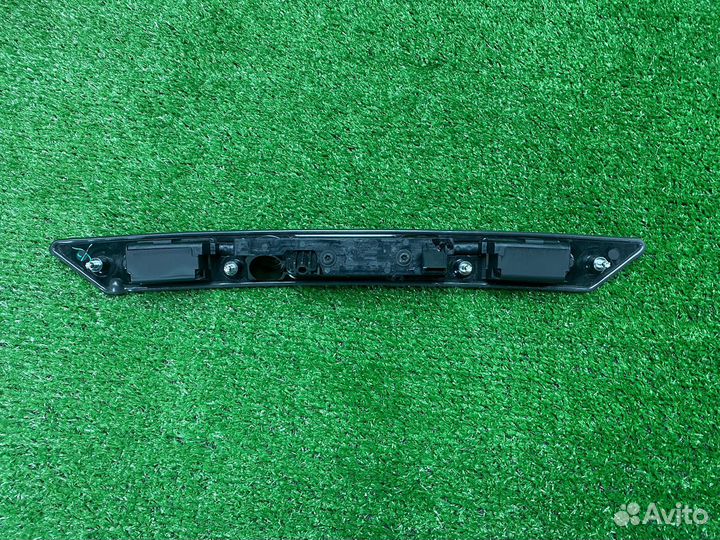 Планка подсветки номера Audi A3 A4 A5 A6 A8 Q7 VAG