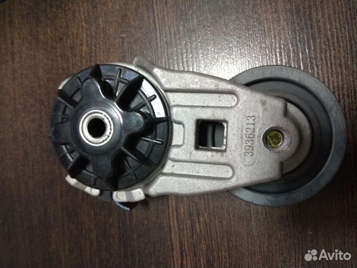 Натяжитель ремня Cummins 3936213