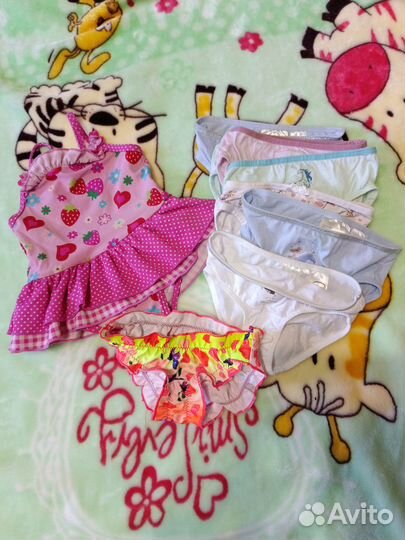 Трусики и купальник для девочки
