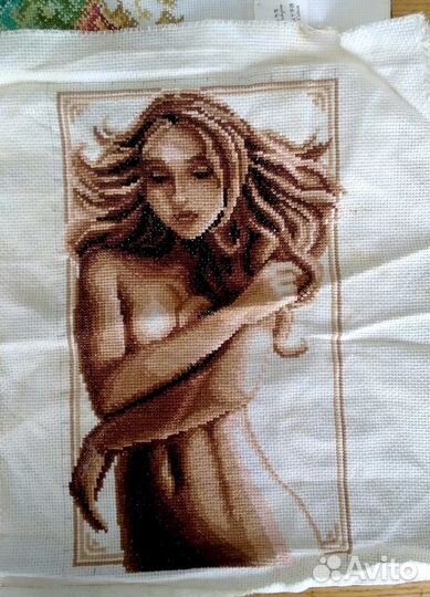 Рукоделье набор вышивки шкатулка ножницы пуговицы