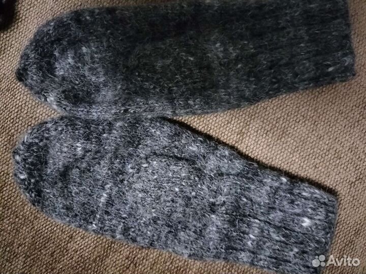 Носки и варежки. Пряжа. Шерсть