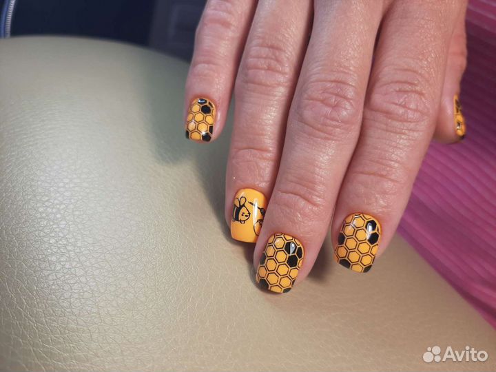 Маникюр с покрытием гель-лаком