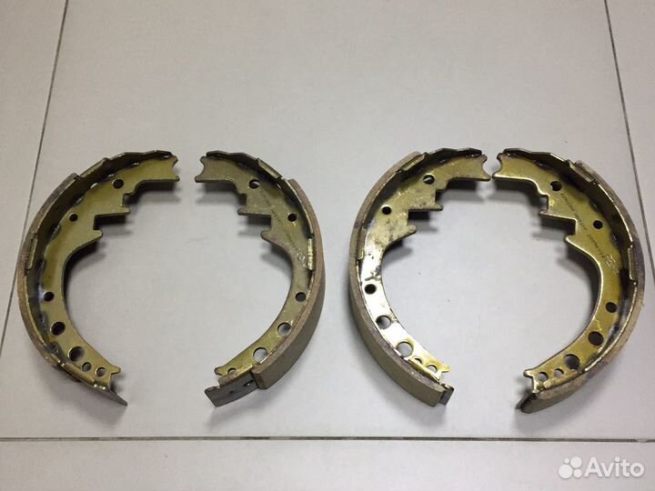 Тормозные колодки барабанные грет вол дир