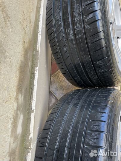 Колеса на mercedes r18 разноширокие