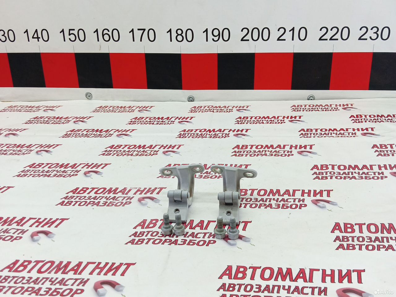 Петля крышки багажника Changan Uni-V