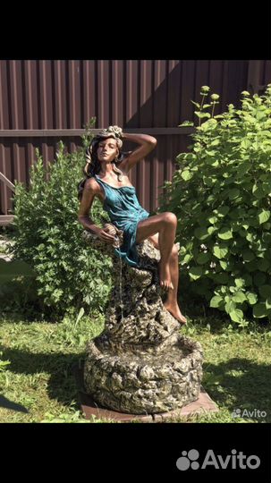 Фонтан девушка с ракушкой